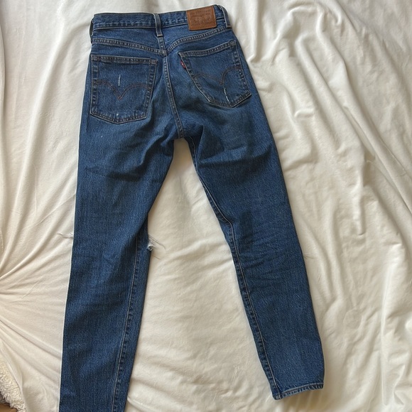 Levi’s Wedgie Ripped Denim jeans - Picture 6 of 7